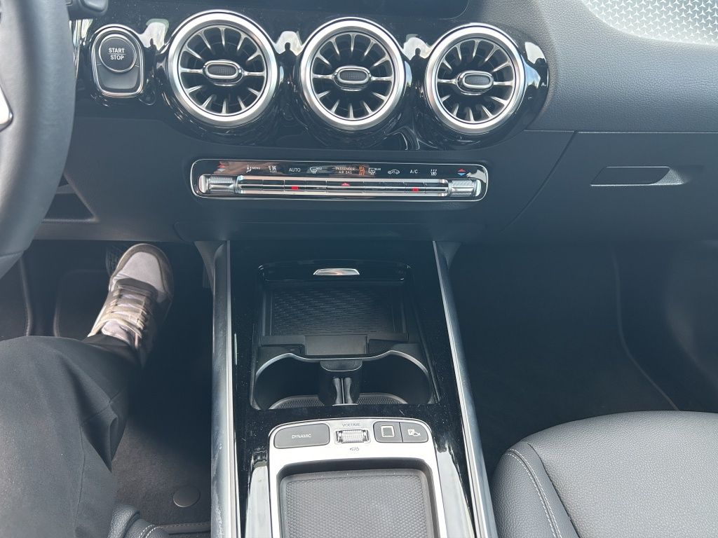 Fahrzeugabbildung Mercedes-Benz EQA 250+ K-GO*TOTW*DISTR*KAMERA*DAB*LENKRADHZG*