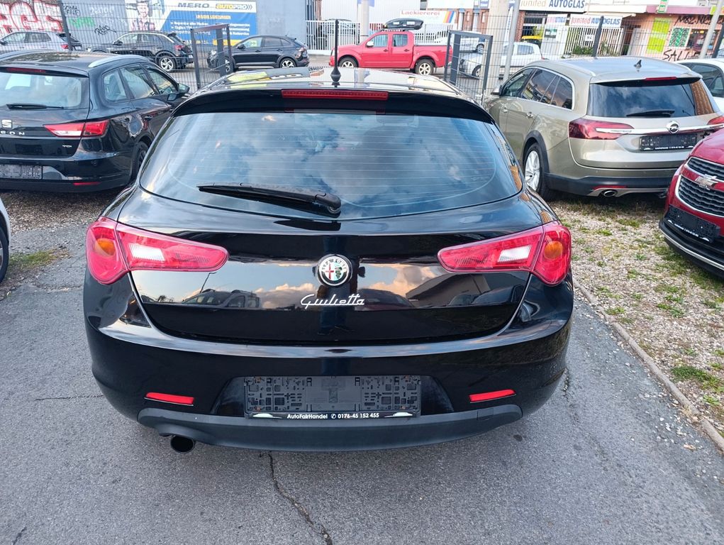 Alfa Romeo Giulietta Super*SITZH*KLIMA-A*LED*SPORT*TÜV03.26