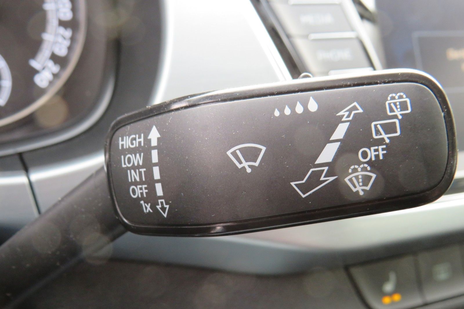 Fahrzeugabbildung SKODA Fabia Combi Ambition SITZH. KLIMA GRA GJ APP 1.H