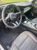 Alfa Romeo Giulia 2.2 Diesel 16V 140kW AT8 Super Super - Alfa Romeo Giulia: Privatanbieter