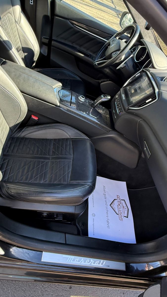 Fahrzeugabbildung Maserati Ghibli GranSport Diesel