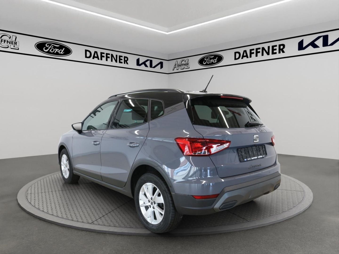Fahrzeugabbildung SEAT Arona 1.0 TSI 70 kW Style LED ACC Mehrzonenklima