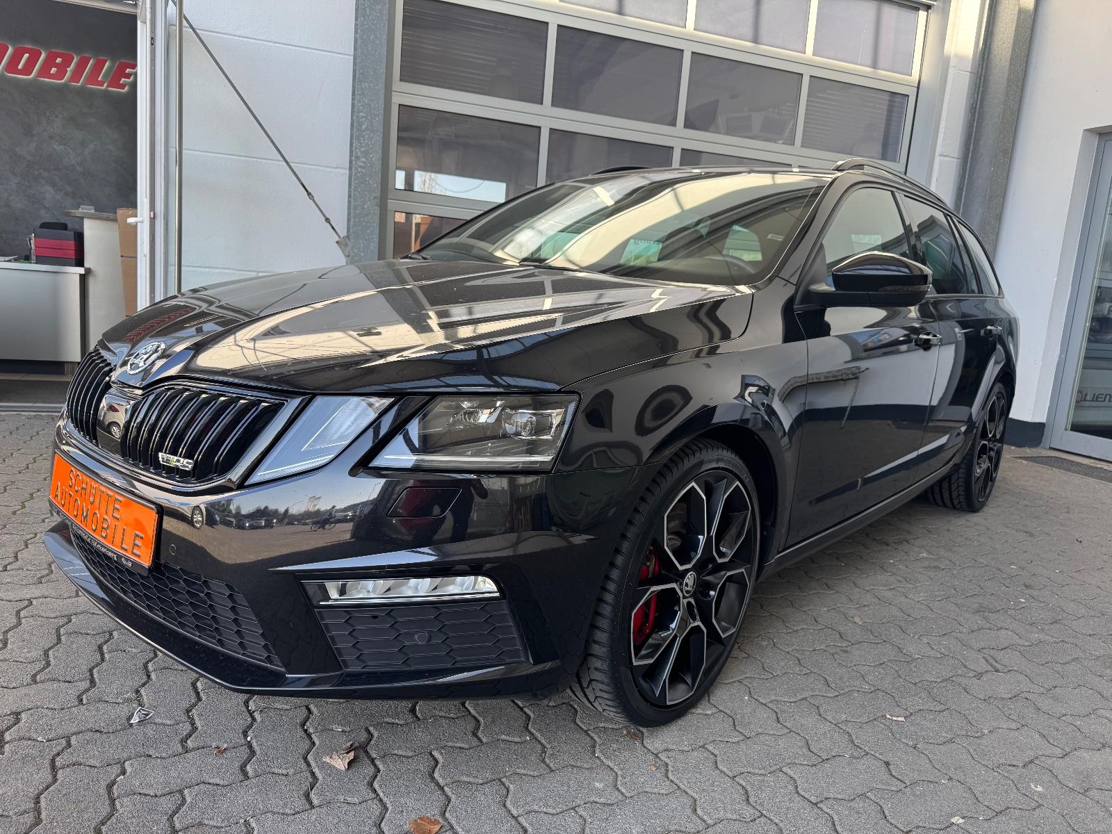 Skoda Octavia CombiRS 245 DSG,Pano,Canton,ACC,19Zoll