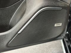 RENAULT Megane - Ansicht 30