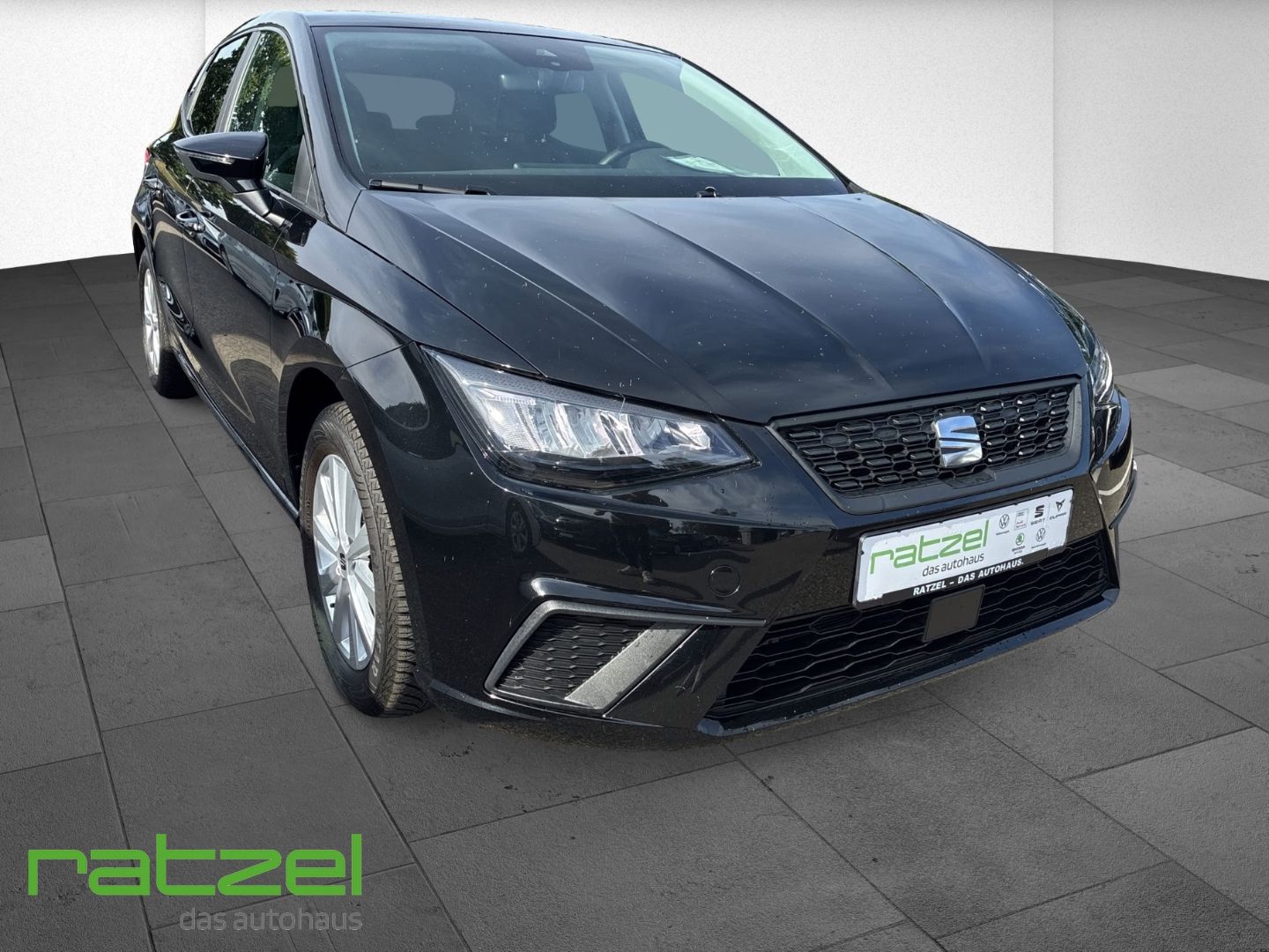 Fahrzeugabbildung SEAT Ibiza Style 1,0 TSI Navi Digitales Cockpit LED A