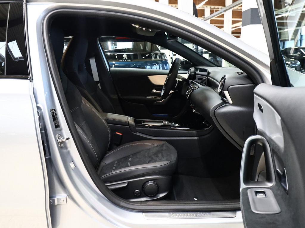 Mercedes-Benz A-Class AMG Special Edition AHK Distr. LED Navi Ka, миниатюра 4