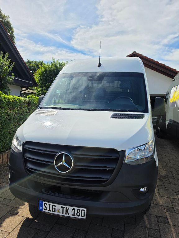 Image of Mercedes-Benz Sprinter