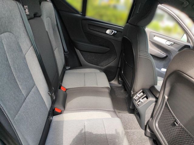 VOLVO XC 40 (Bild 18 von Array)