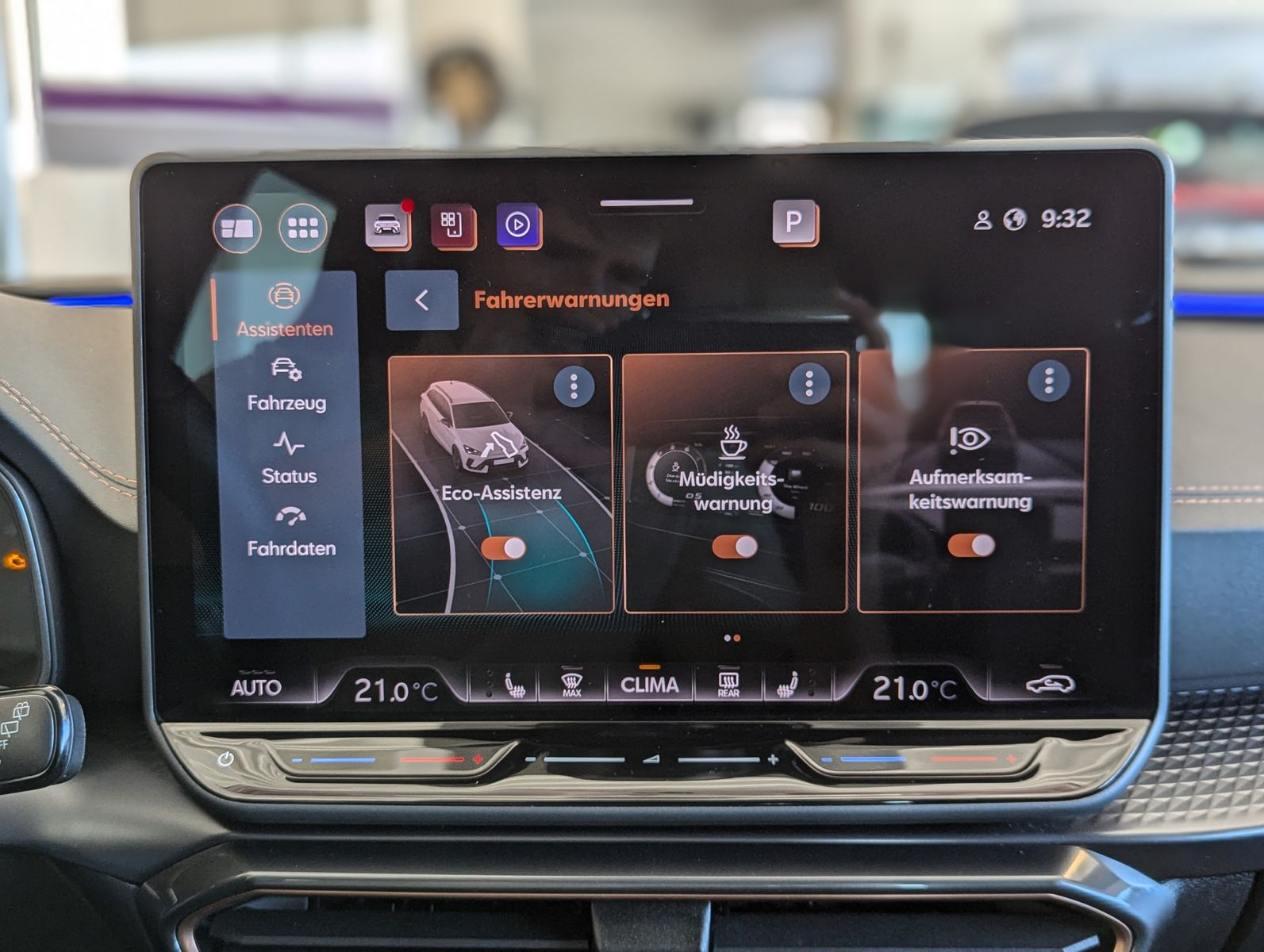 CUPRA Leon 1.5 eTSI Intelligent-Dynamic-Edge-Pake Cam - Image 30