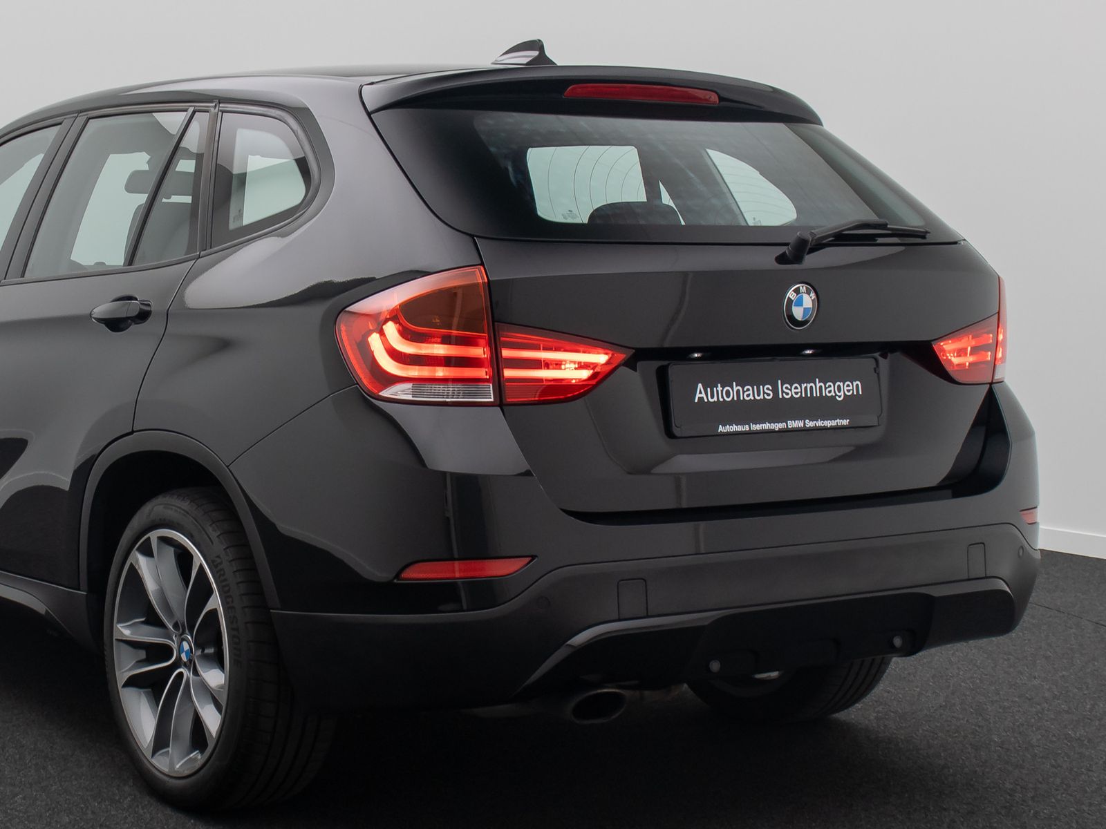 Fahrzeugabbildung BMW X1 sD18i Sport Line Xenon PDC NaviBusiness 18"