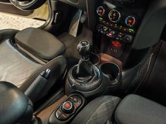 Fahrzeugabbildung MINI Mini Cooper S 3-trg. (T-LEDER/SHZ/KLIMAAUT/SPORT