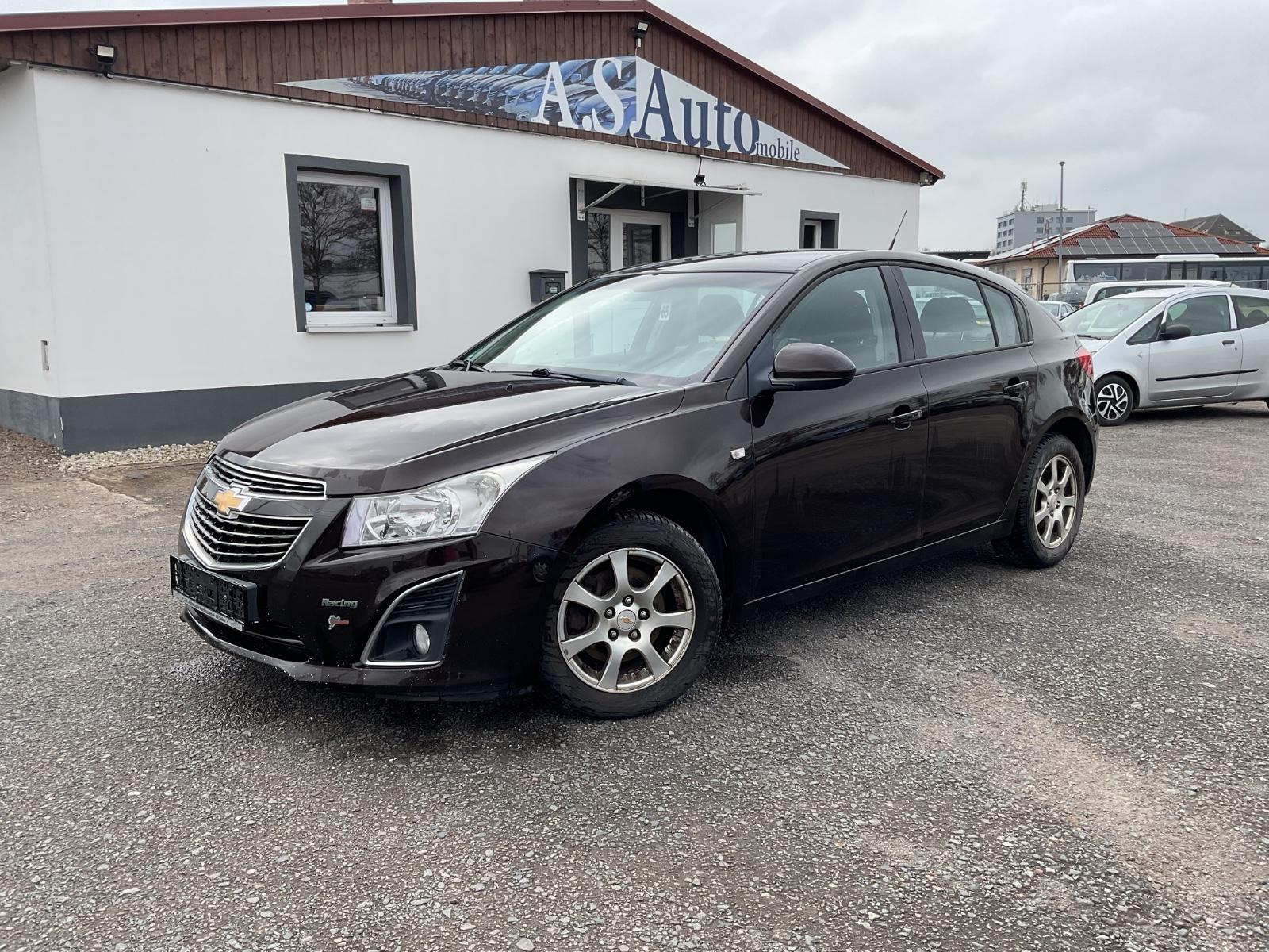Chevrolet Cruze Hatchback LT