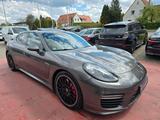 Porsche Panamera GTS 4.8 - Porsche Panamera: Coupe