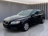 Volvo V70 Kombi Momentum 2.4 D*XE*NAVI*LEDER*TÜV* - Volvo V70: Momentum