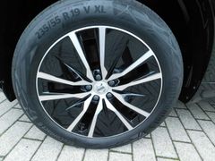 Fahrzeugabbildung Volvo XC90 T8 AWD Recharge Inscription Expression