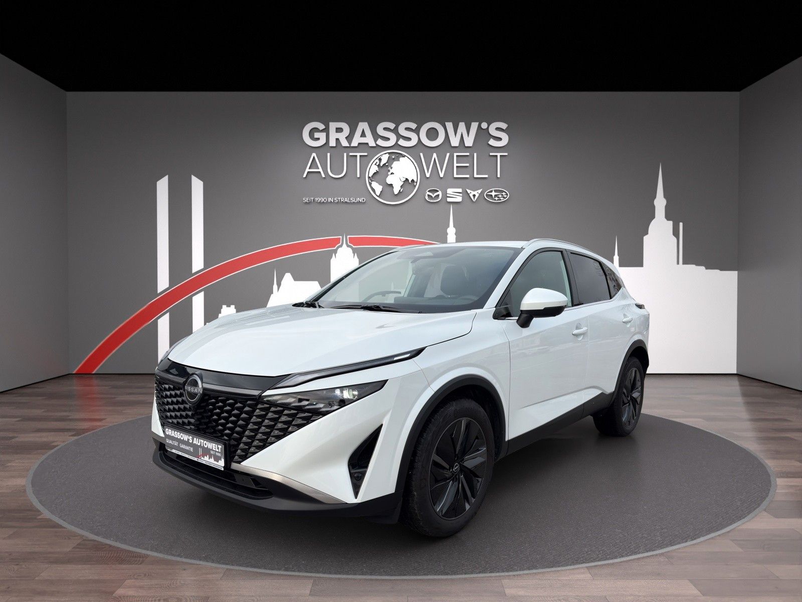 Fahrzeugabbildung Nissan Qashqai 1.3 DIG-T Tekna HeadUp/NAVI/ACC/360/LHZ