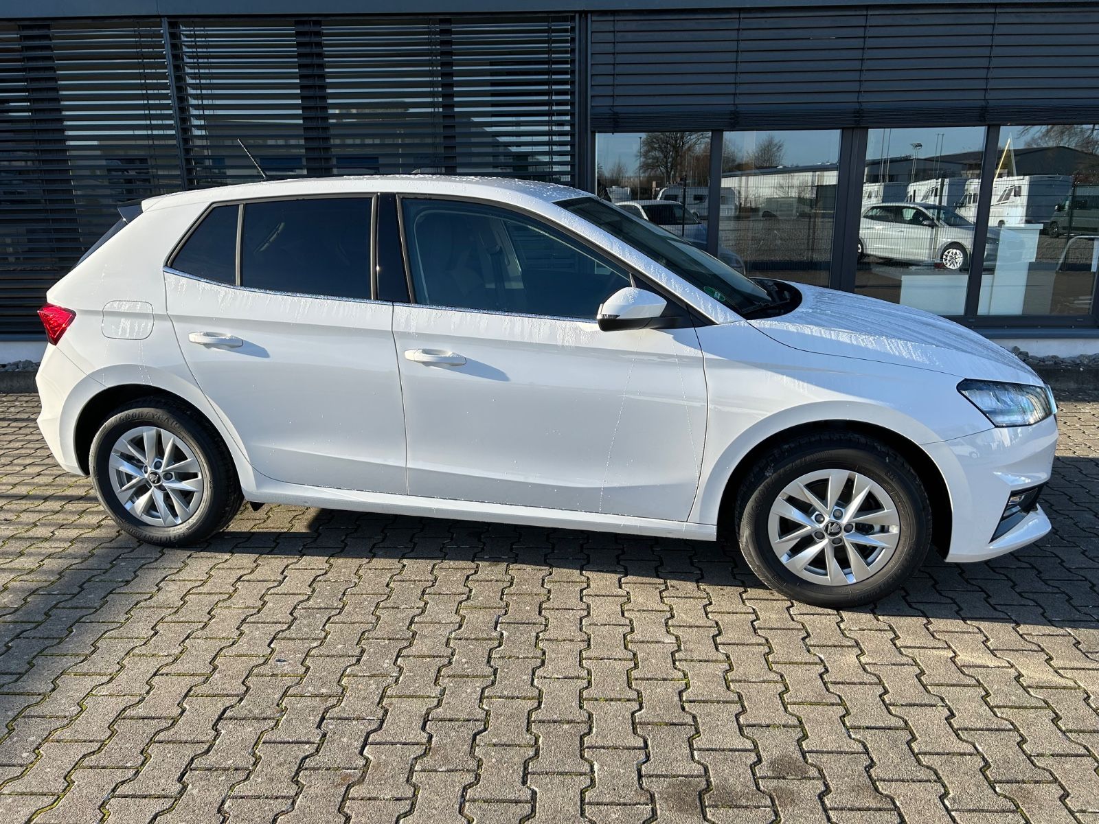 Fahrzeugabbildung SKODA Fabia Selection 1,0 DSG Tempom. Klimaautom.