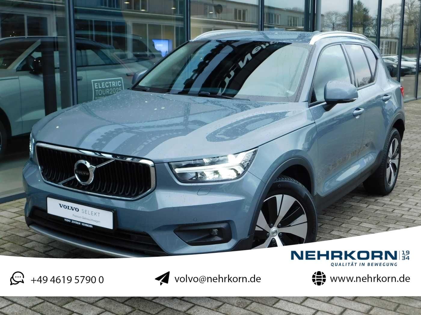 Fahrzeugabbildung Volvo XC40 T3 Geartronic Momentum Pro 'SHZ, LED, ALU'