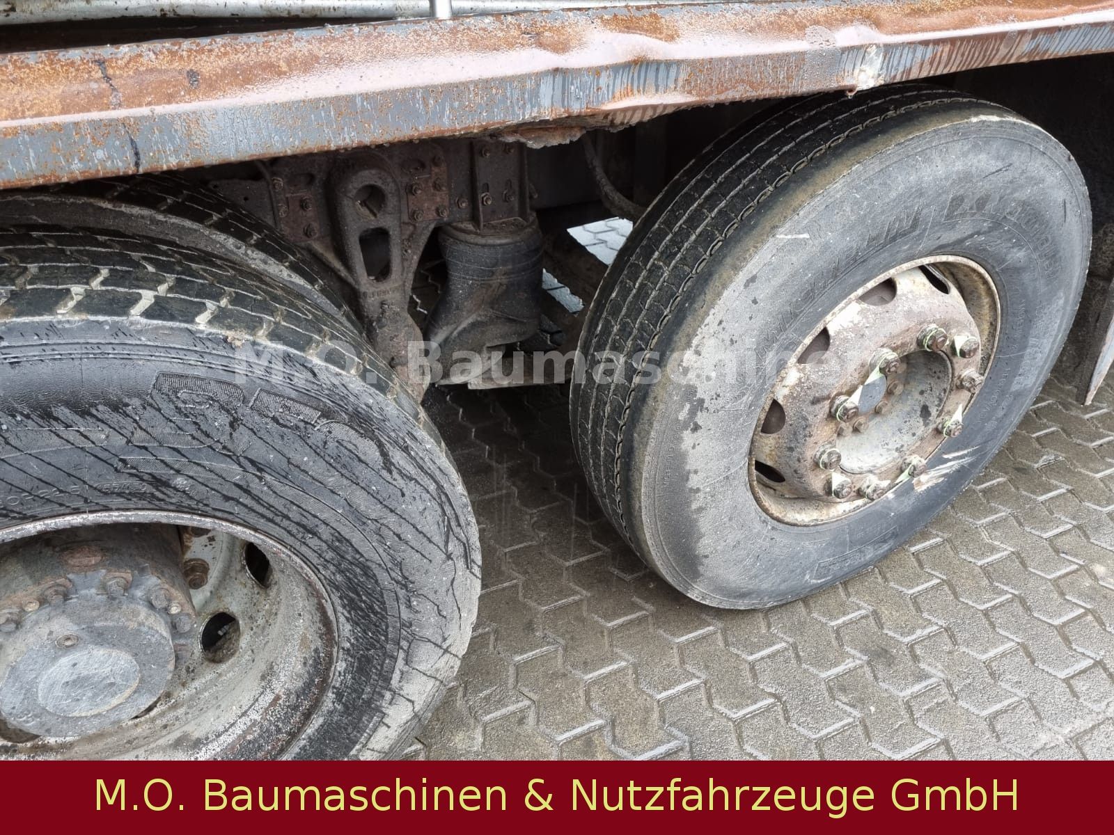 Fahrzeugabbildung Renault Premium 370 dci / Asphalt-Bitumen-Sprayer / 6x2