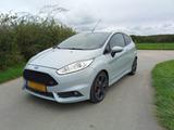 Ford Fiesta ST 200 - Ford Fiesta St200 mit Benzin-Antrieb