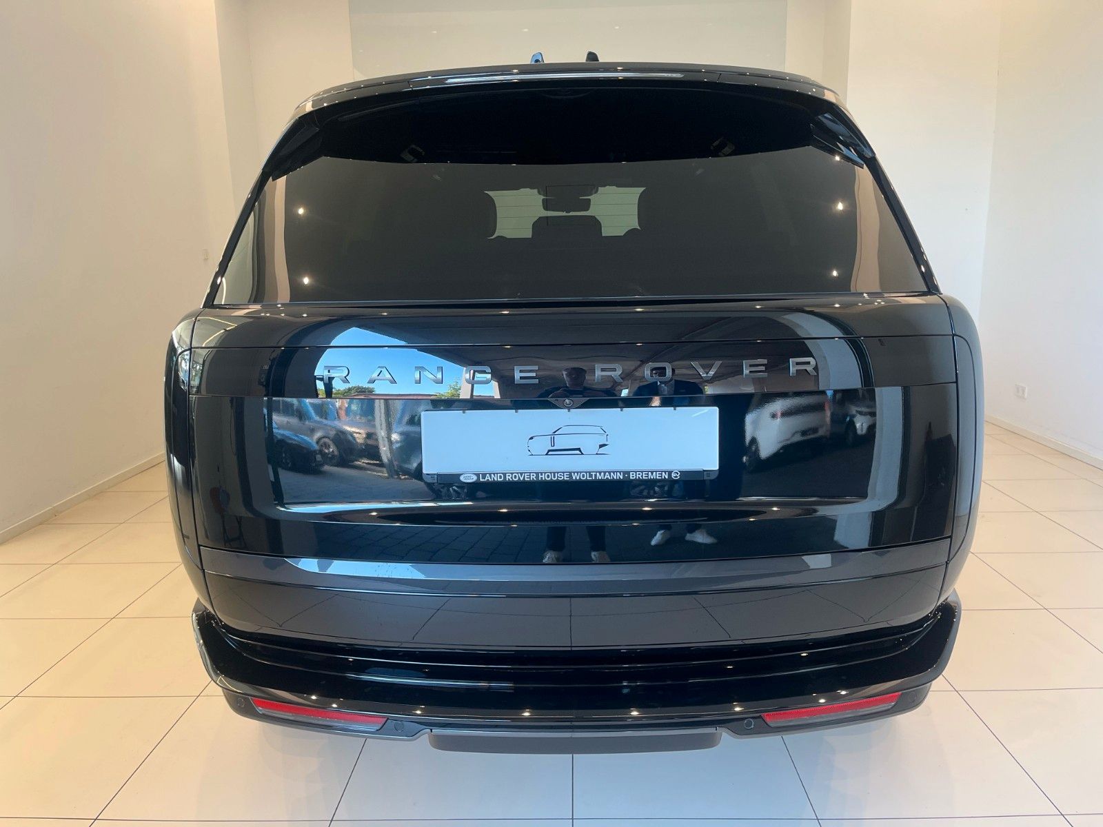 Fahrzeugabbildung Land Rover Range Rover P460e HSE Hybrid AHK & Panoramadach