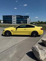 BMW M4 Competition Paket M-Performance Ausstattung - gebrauchte BMW M4 aus dem Jahr 2017