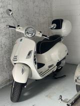 Vespa Gts 300 - Vespa Motorräder in Köln