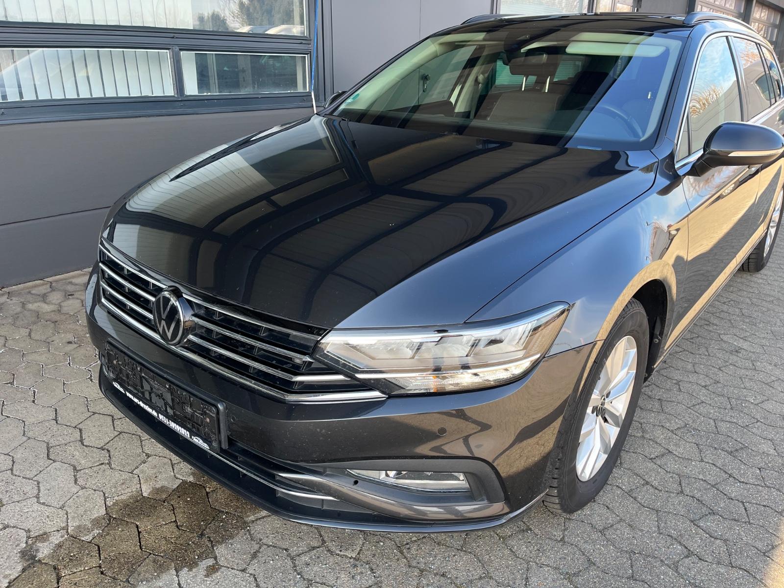 Volkswagen Passat Variant Business LED Panorama Standh AHK