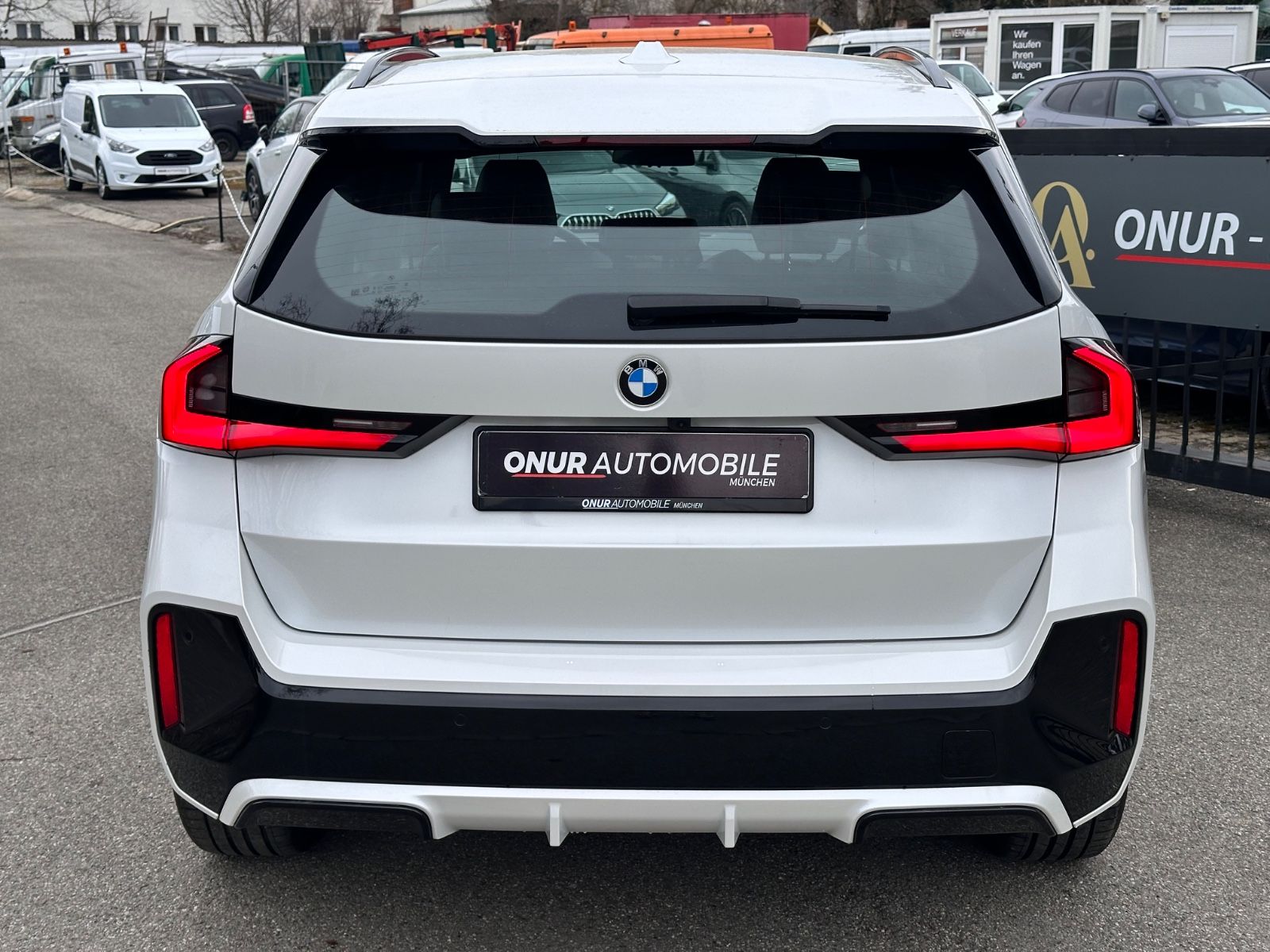 BMW X1 23d xDrive M-Sport Navi AHK ACC Leder foto 5
