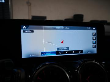 2022 Mercedes-BENZ EQB 缩略图 25