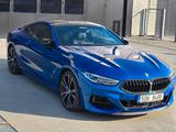BMW M 850 i,  X-drive,coupe,laser,headUp,carbon,360 - blaue BMW 850