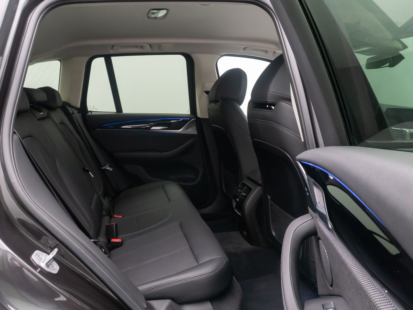 Fahrzeugabbildung BMW X3 xD20d xLine Kamera DAB Memory AHK Komfort 19"