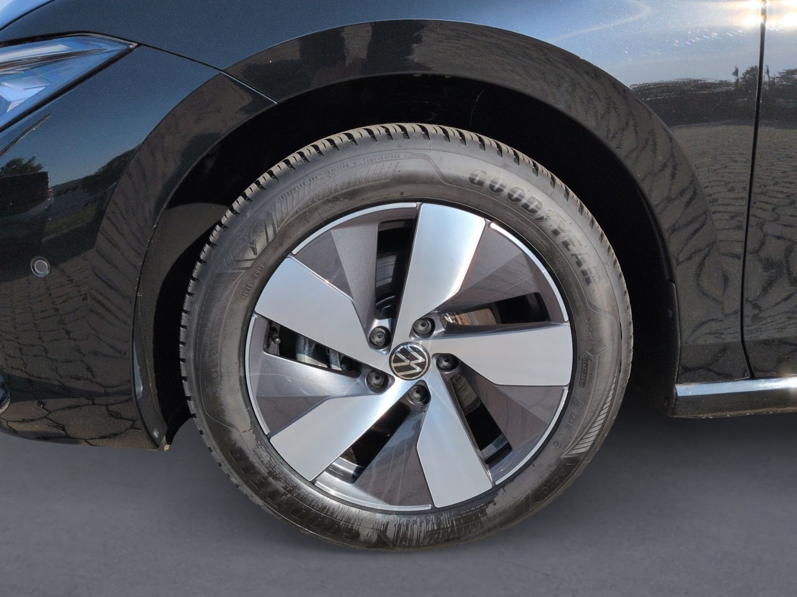 Passat 1.5 eTSI DSG Business KAMERA+AHK+NAVI