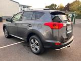 Toyota RAV 4 2,0-l-VVT-i Comfort 4x4 - Toyota RAV 4: Allradantrieb