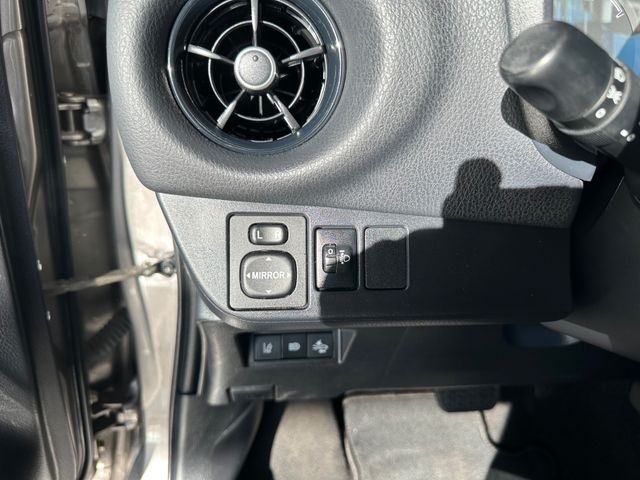Toyota Yaris Hybrid Team D