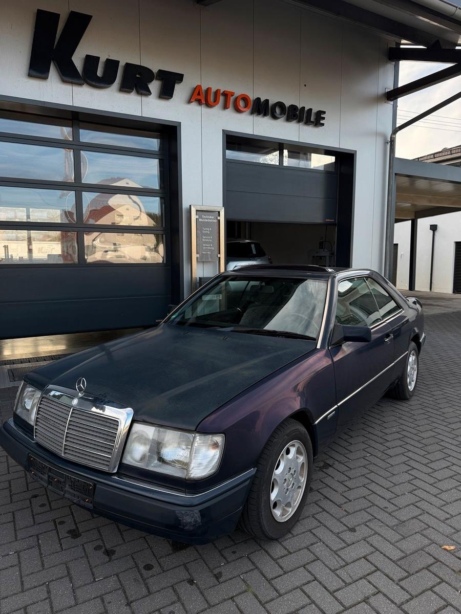 Mercedes-Benz E 230
