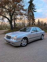 Mercedes-Benz Mercedes W210 E220 CDI  6 Gang - gebrauchte Mercedes-Benz E 220 aus dem Jahr 2000
