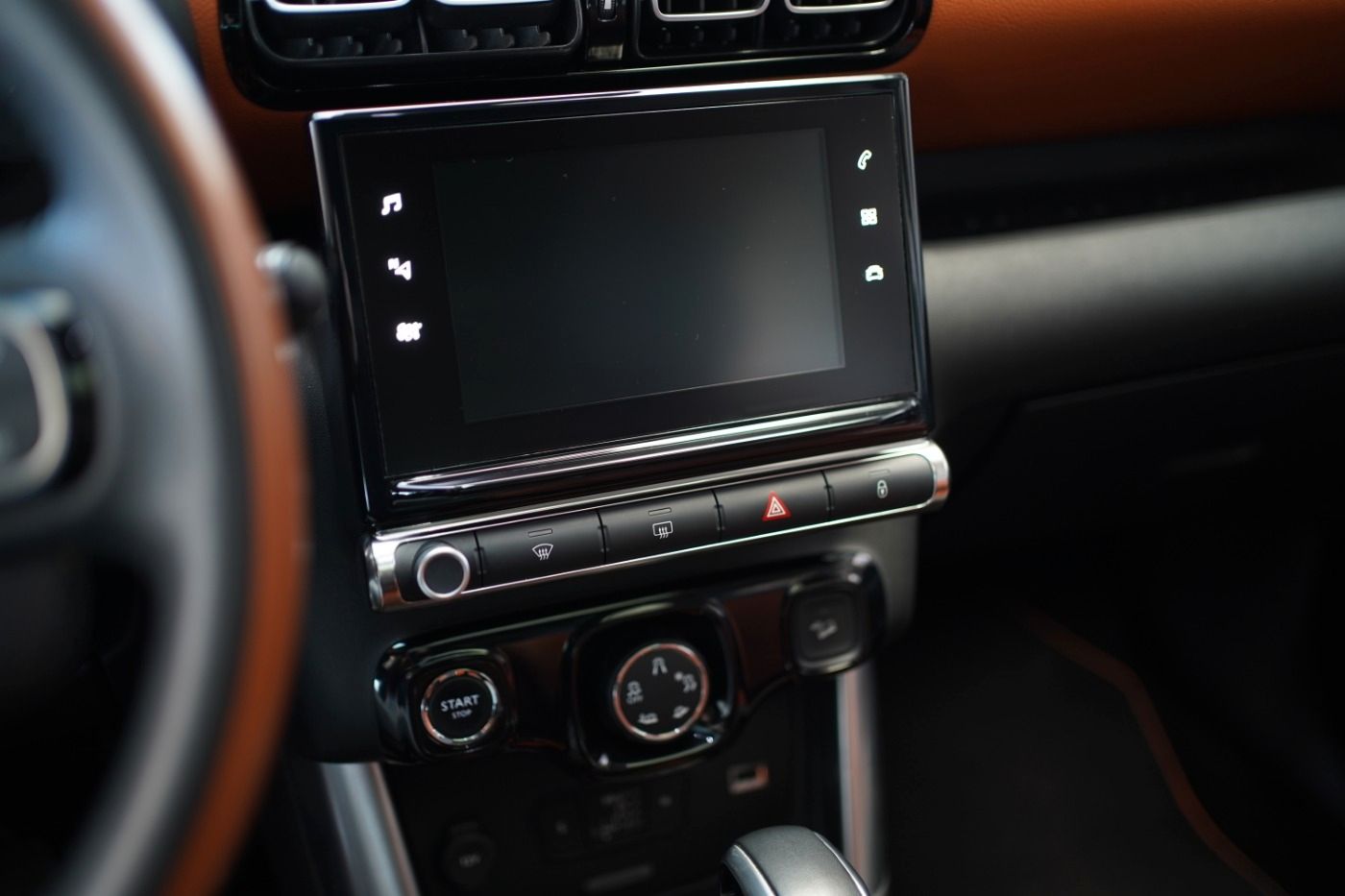 Fahrzeugabbildung Citroën C3 Aircross PureTech 110 EAT6 Shine Automatik