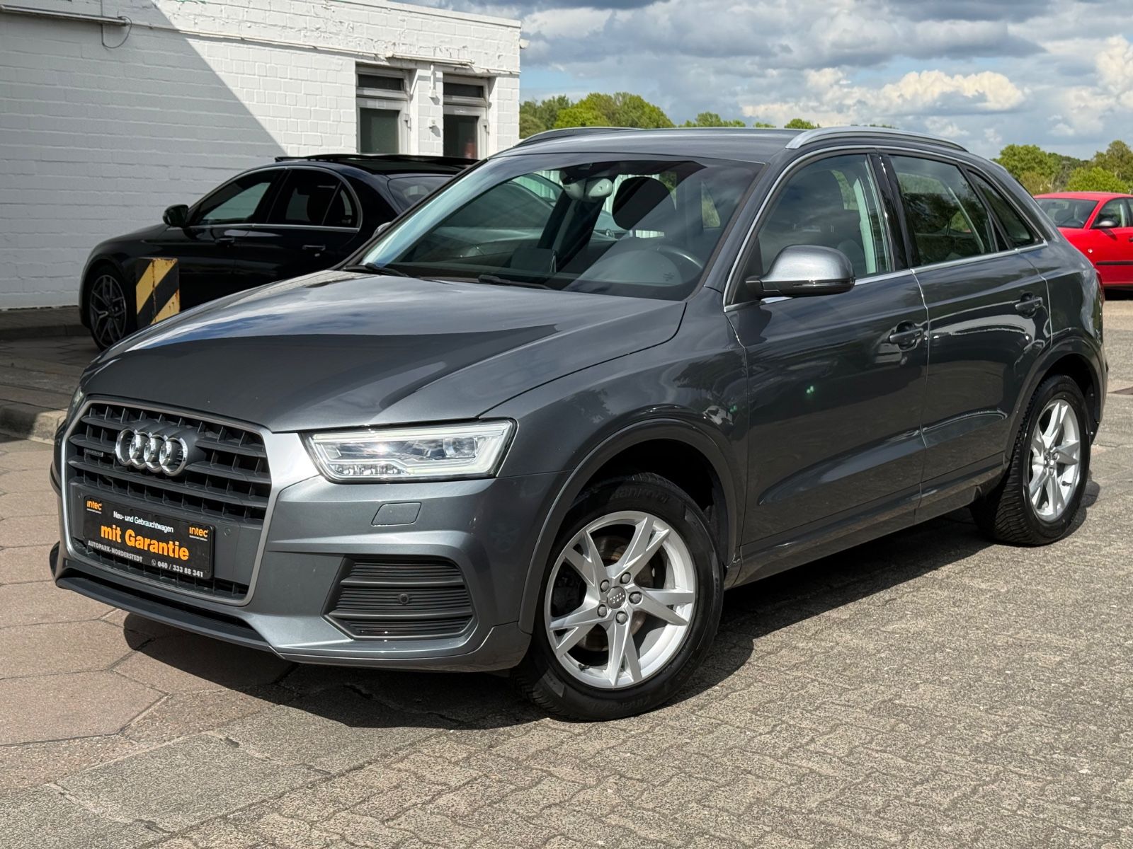 AUDI Q3 sport quattro / Scheckheftgepflegt / Kamera