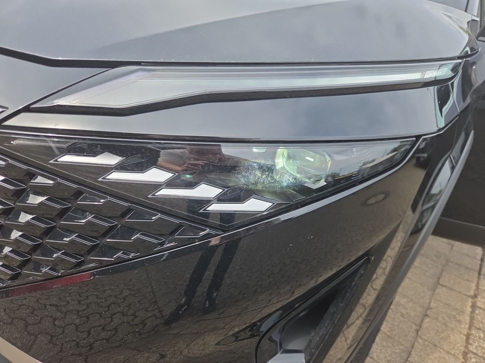 Fahrzeugabbildung Nissan Qashqai 1.3 DIG-T MHEV N-Connecta 158 PS Autom.