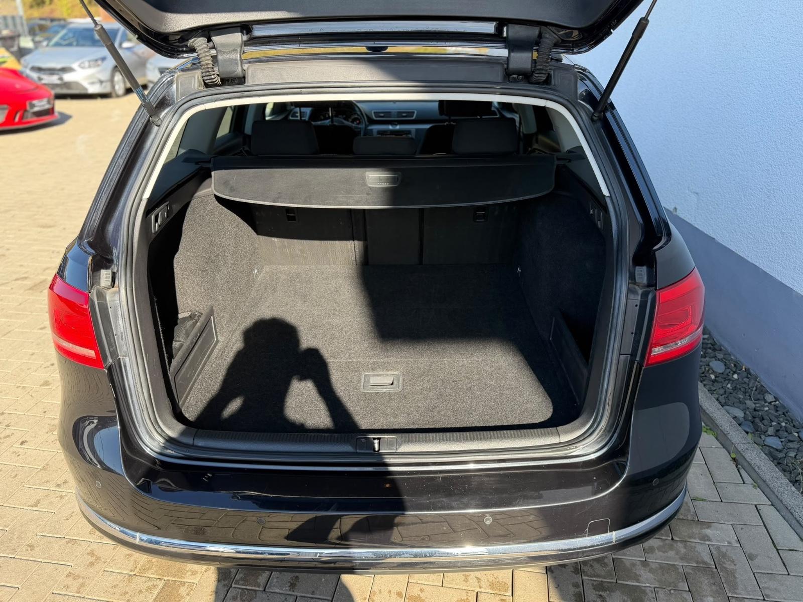 Volkswagen Passat 2013 — photo 11