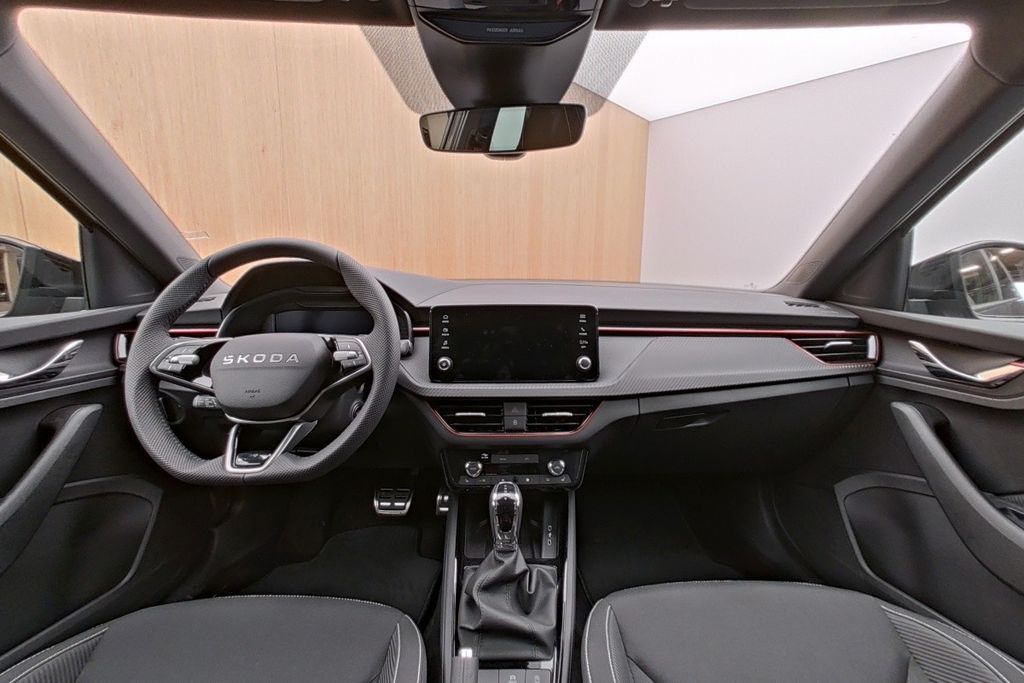 ŠKODA Kamiq Kamiq Monte Carlo 1.5 TSI DSG – Bild 7 von 13