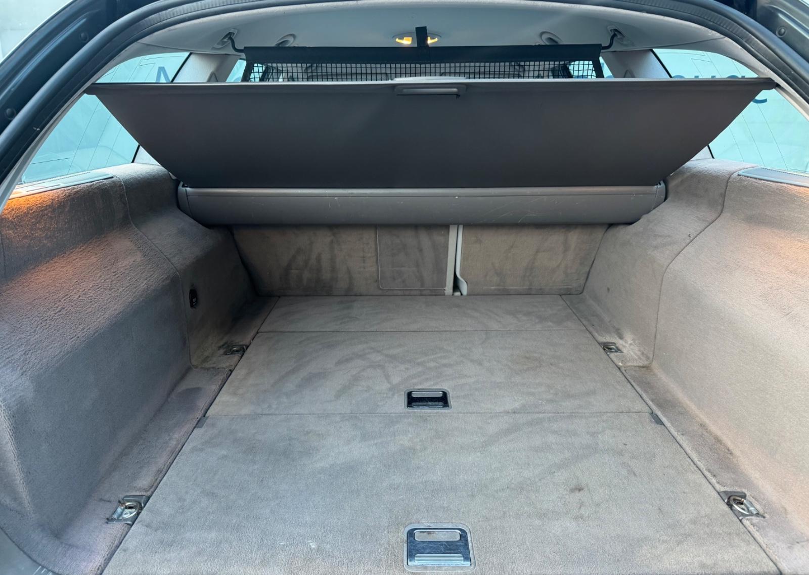 Mercedes-Benz E280 2008 — photo 24