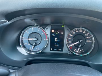 Toyota Hilux 2.8D 4x4 Double Cab Executive *LED*LEDER*