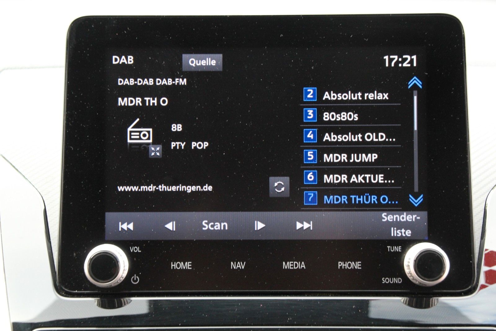 Fahrzeugabbildung Mitsubishi Eclipse Cross Plus Hybrid 4WD