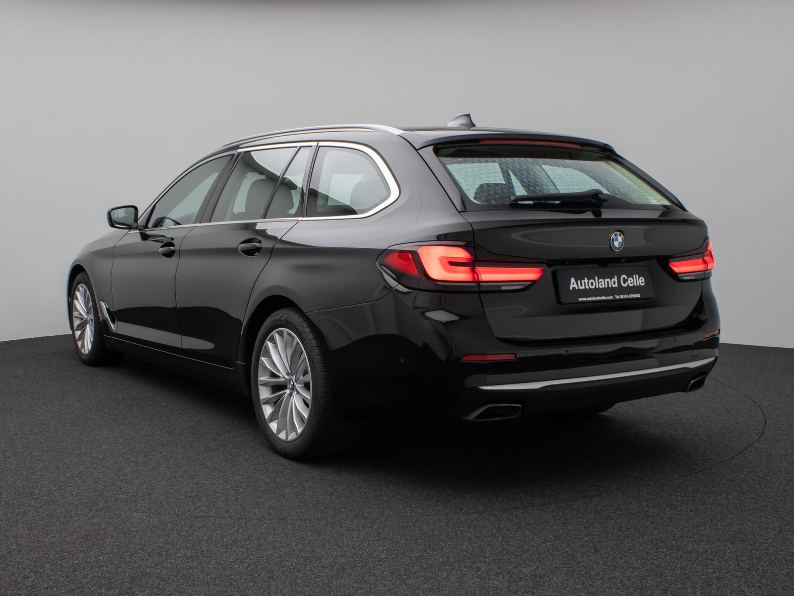 Fahrzeugabbildung BMW 540d xD Luxury Line Kamera HUD DAB ACC Alarm LED