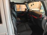 Jeep Wrangler 2.8l CRD Unlimited Sahara Automatik... - Jeep Wrangler aus 2012 mit Diesel-Antrieb: Unlimited