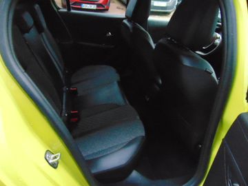 Bild 10 Peugeot 208 Hybrid 100 Allure