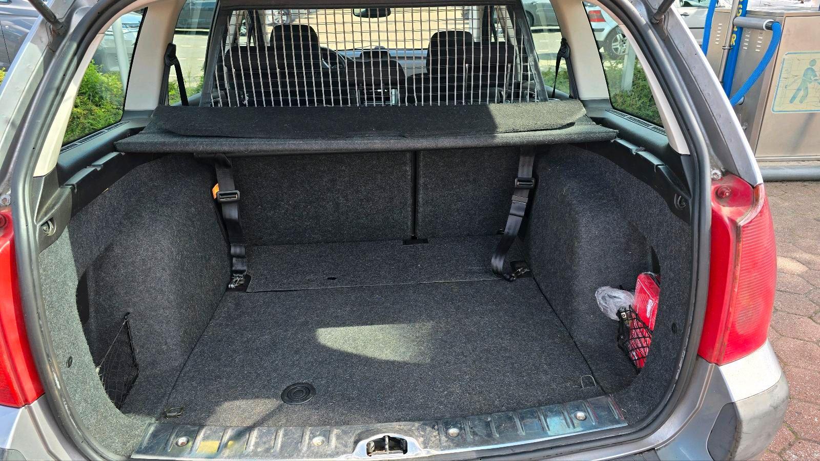 Peugeot 307 2005 — photo 12