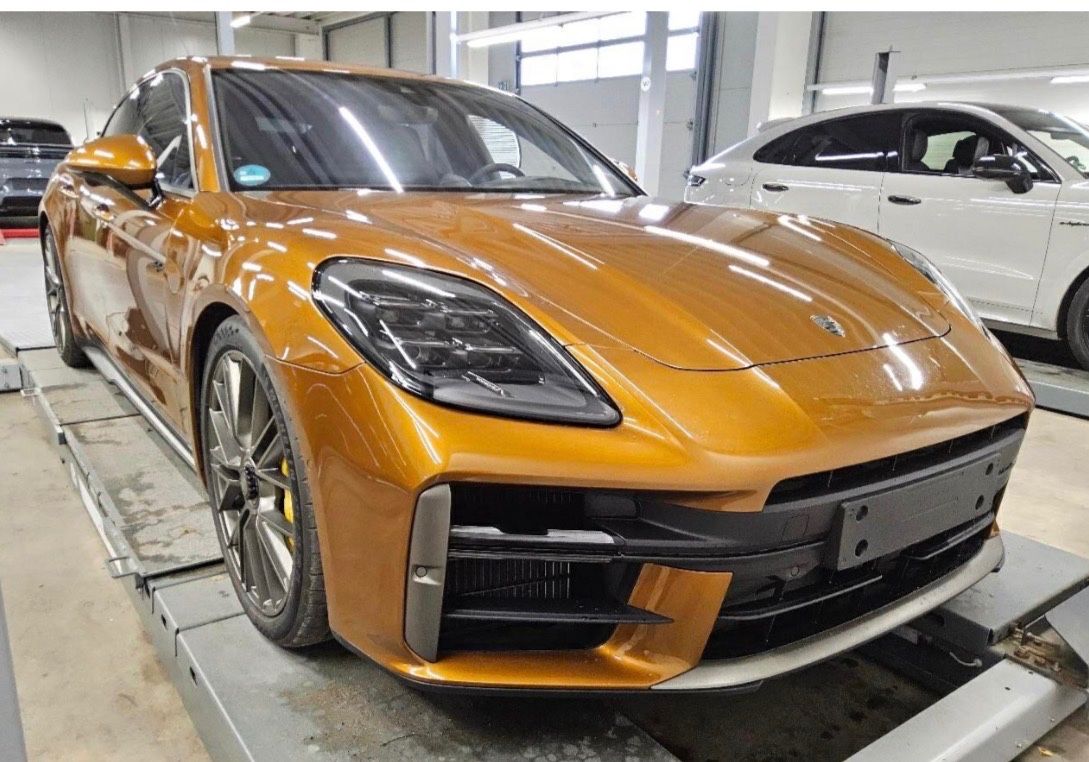 Porsche Panamera Turbo E-Hybrid SportDesign/Active Ride imagem 2